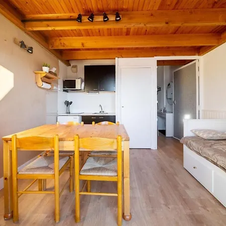 Apartment Le Sommet Font-Romeu-Odeillo-Via